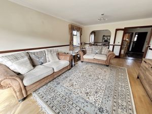 Lounge- click for photo gallery
